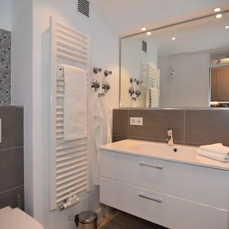 Metropol, Whg 79, Seeseite 4og *